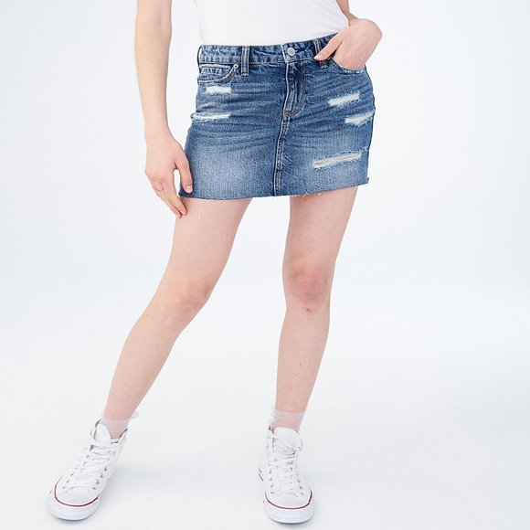 🚫SOLD 🚫   Aeropostale Distressed Raw Denim Skirt - Picture 4 of 10